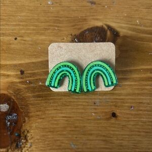 🍭 5 for $30 Green Rainbow Earrings